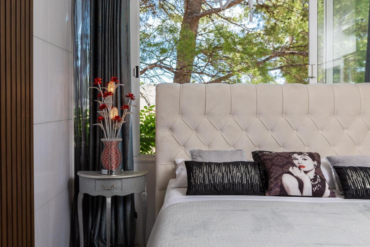 Beachfront Apartment Romilda Makarska Dış mekan fotoğraf