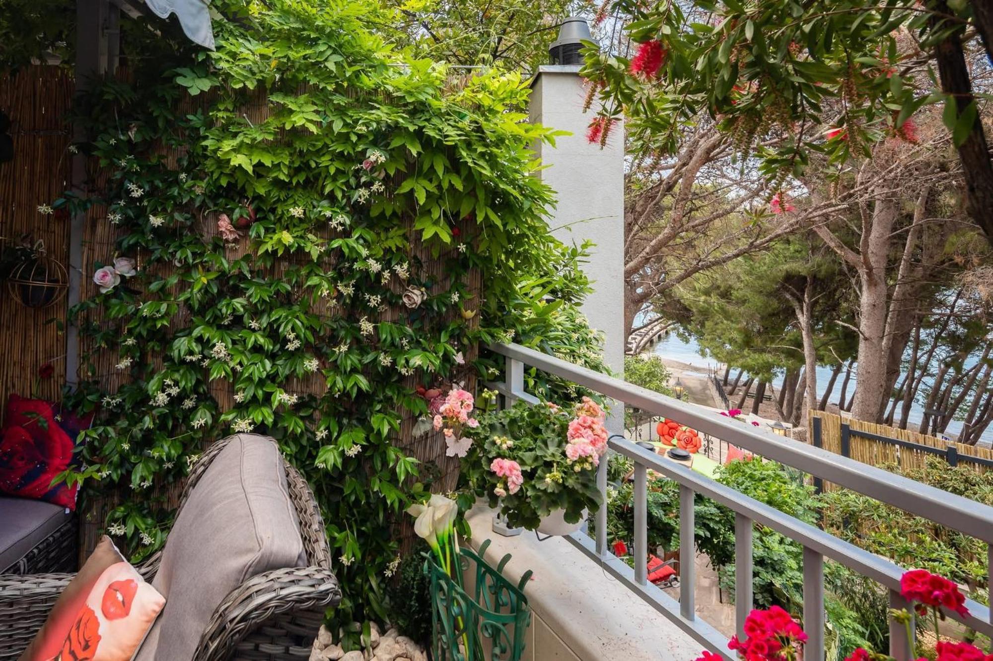 Beachfront Apartment Romilda Makarska Dış mekan fotoğraf